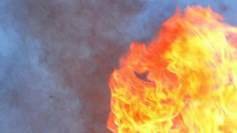 Expat family escapes burning condominium