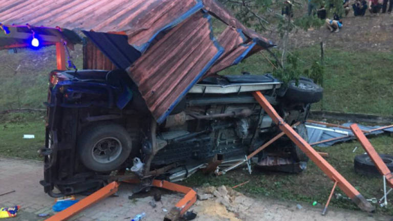 Tengku linked to model's controversial death dies in crash