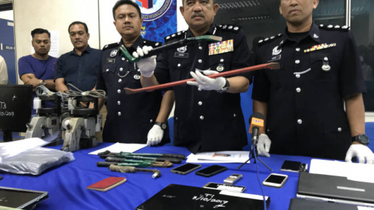 Cops cripple drug syndicate, seize nearly RM500k in drugs