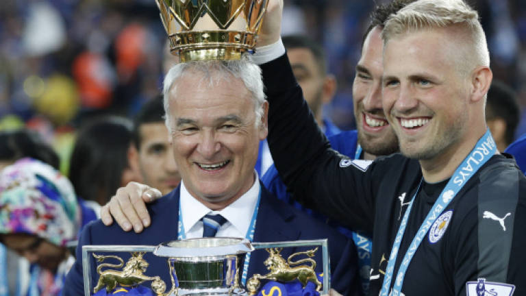 Ranieri dodges corks as Leicester cut loose