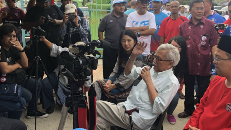 Alhamdulillah, Daim says after sacking from Umno (Updated)
