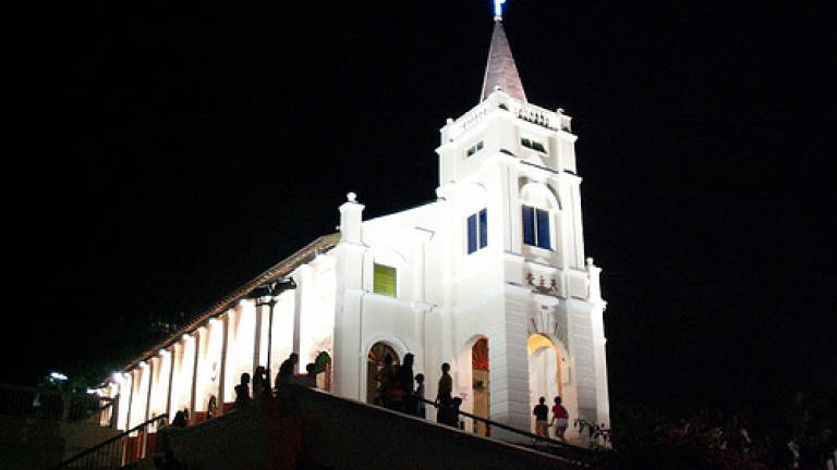 Penangites celebrate Novena at St Anne's Church