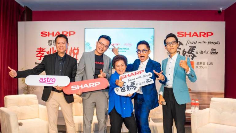 Sharp Travel with Parents premieres on Sunday at 9.30pm on various Astro platforms. – PIC COURTESY OF SHARP