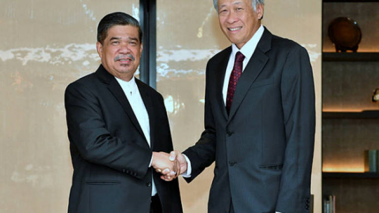 Singapore, Malaysia agree to strengthen bilateral defence ties