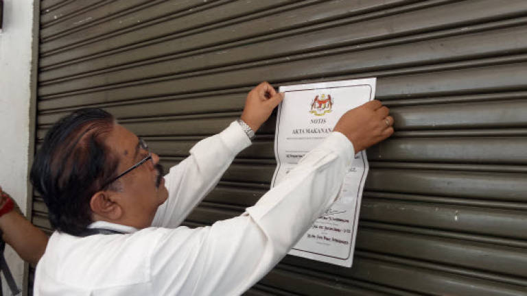Authorities shut down three Jalan Penang food outlets