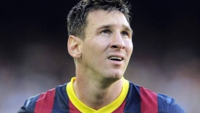 Messi undergoes kidney stone treatment
