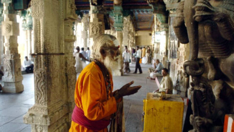 Jean-wearing devotees barred from south India temples