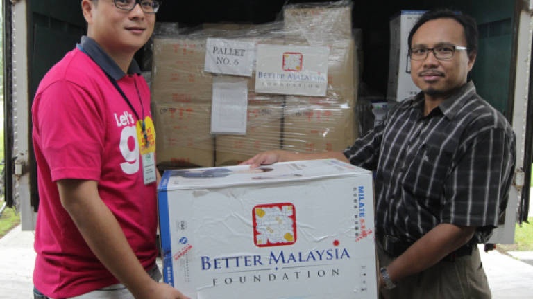 BMF donates goods over 10 tonnes for Rohingya migrants
