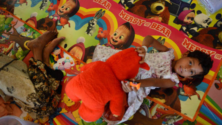 Philippines says prepared to help boatpeople Philippines says prepared to help boatpeople