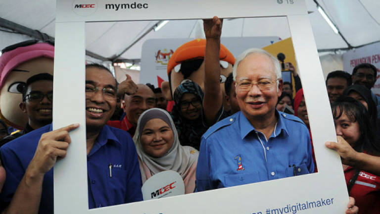 Najib: Fight against spread of false information to topple gov't