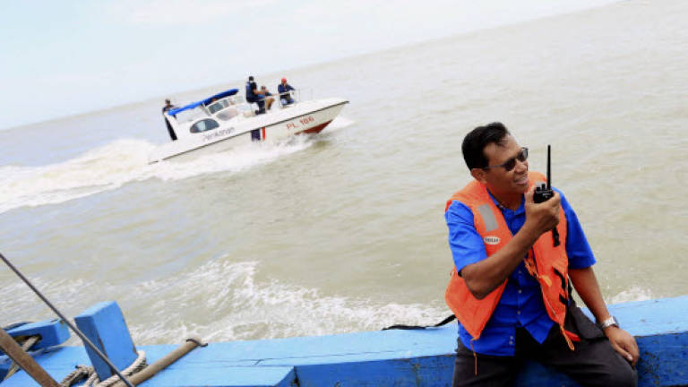 Ahmad Shabery willing to represent Selangor fishermen over jetty tax issue