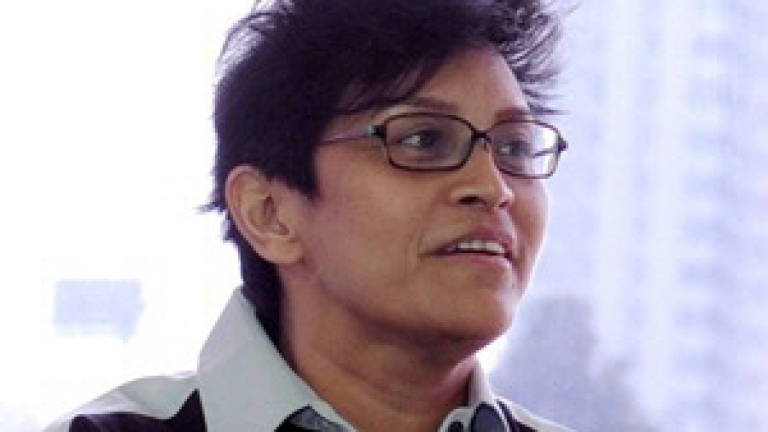 Opposition claims over 1MDB questions in Parliament baseless: Azalina