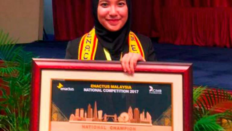 Sharifah Aziah helps society through UMS Enactus Club Sharifah Aziah helps society through UMS Enactus Club