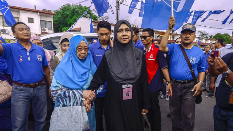 Polling starts for Sungai Besar and Kuala Kangsar by-elections (Updated)