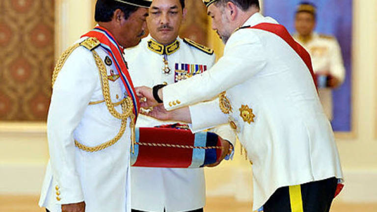 King confers 549 armed forces warrior awards