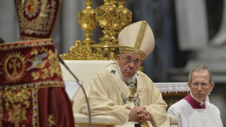 Pope calls WWI slaughter of Armenians 'genocide'