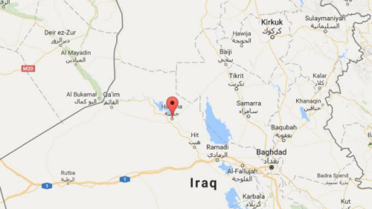 Militants kill two Iraqi police in anti-IS stronghold