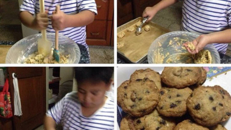 Boy bakes and sells cookies and bread to save turtles