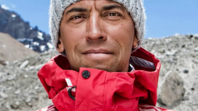 Russian base jumper dies in Nepal's Everest region