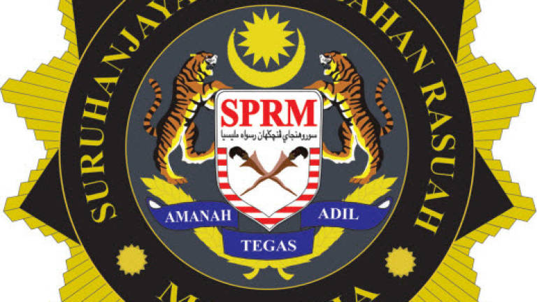 Johor policeman detained for suspected bribery
