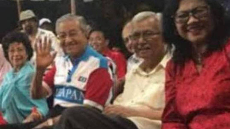 Trio of ex-Umno ministers take Pakatan stage in Malacca