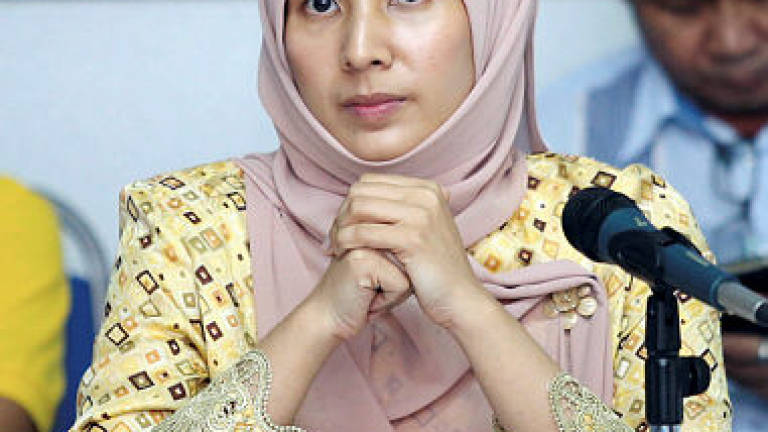 Nurul Izzah says BN manifesto filled with sugar-tainted promises and loopholes