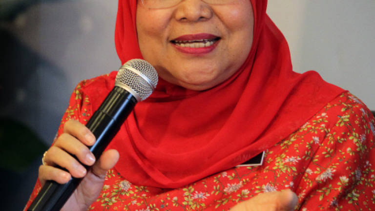 Rohani encourages children living away from parents to visit them more often