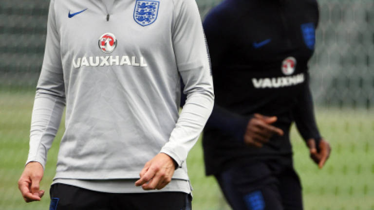 'Better me than the players': Southgate England's first injury casualty