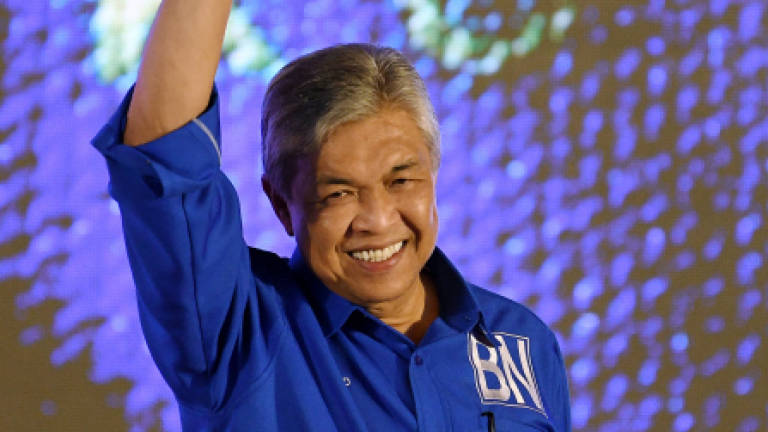 Zahid reminds civil servants to make right choice on May 9