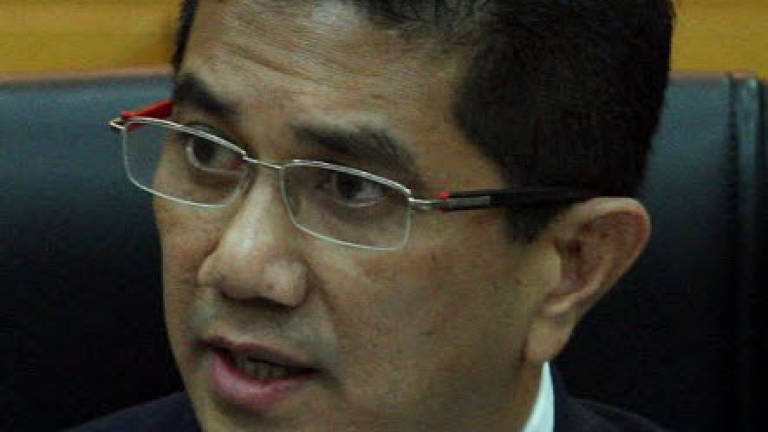Azmin questions if protesters at Datum Jelatek were locals (Updated)