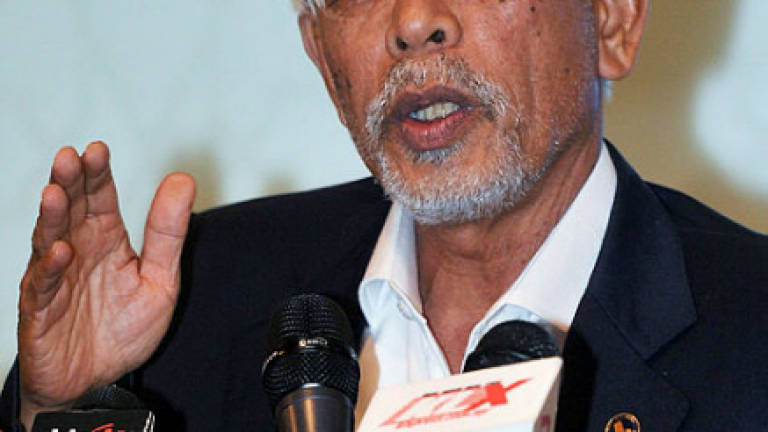 Shahrir orders FIC’s entire board of directors to quit