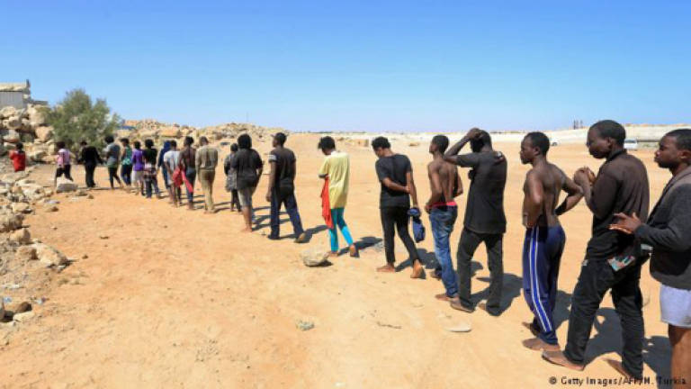 19 bodies of Egyptian migrants found in Libya desert