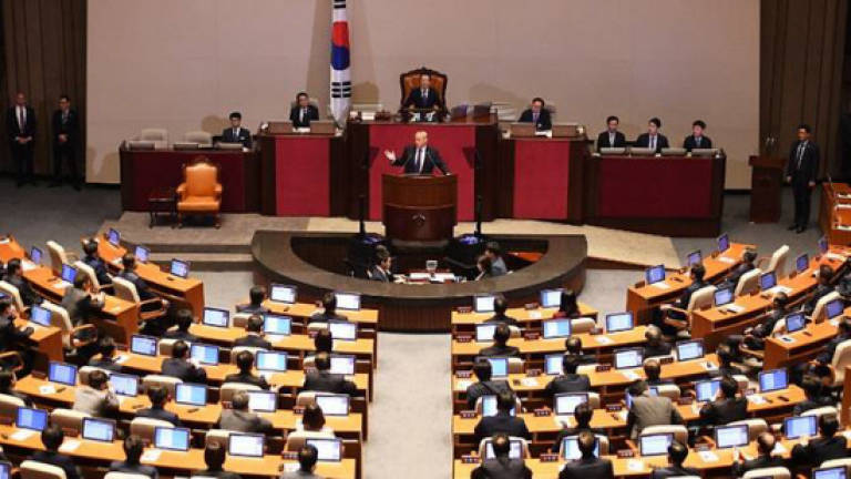 North Korea a 'cruel dictatorship' says Trump in Seoul