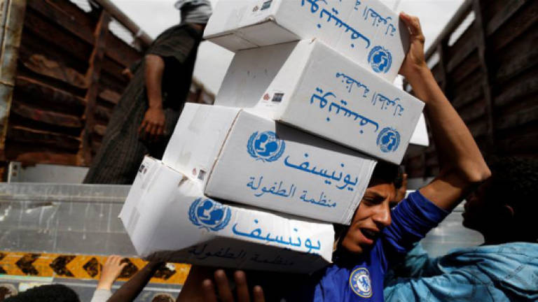 Saudi coalition blocks fuel for UN aid planes to Yemen