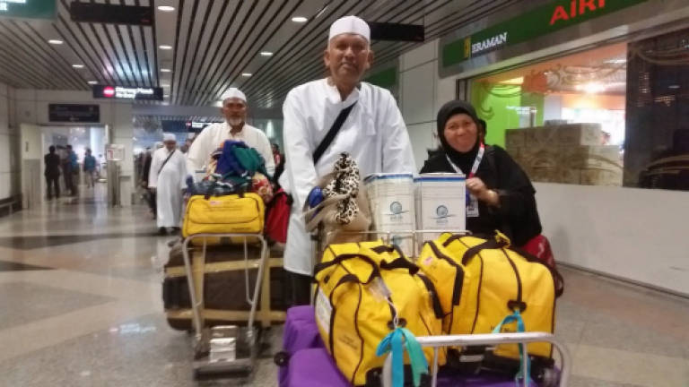 First batch of haj pilgrims arrive safely
