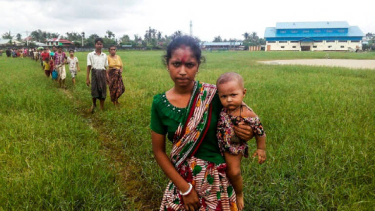 Bangladesh sends back 90 Rohingya despite violence (Updated)