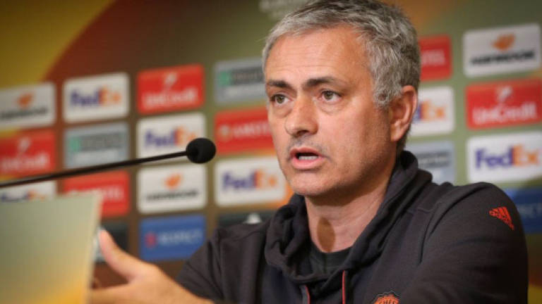 Man Utd can swagger to league title, says Mourinho