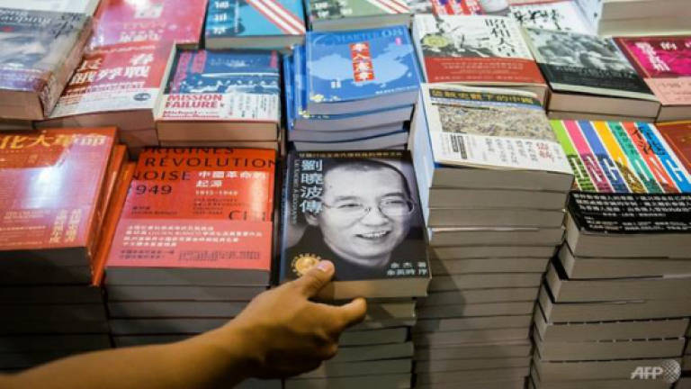 China's banned books fade from Hong Kong