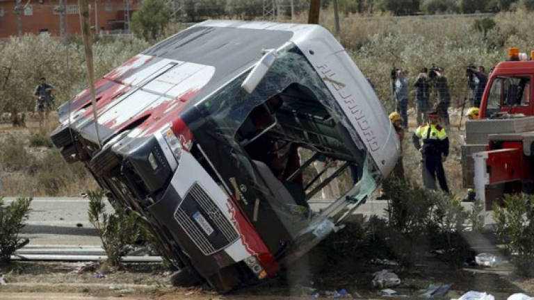Fourteen killed in Ecuador bus accident