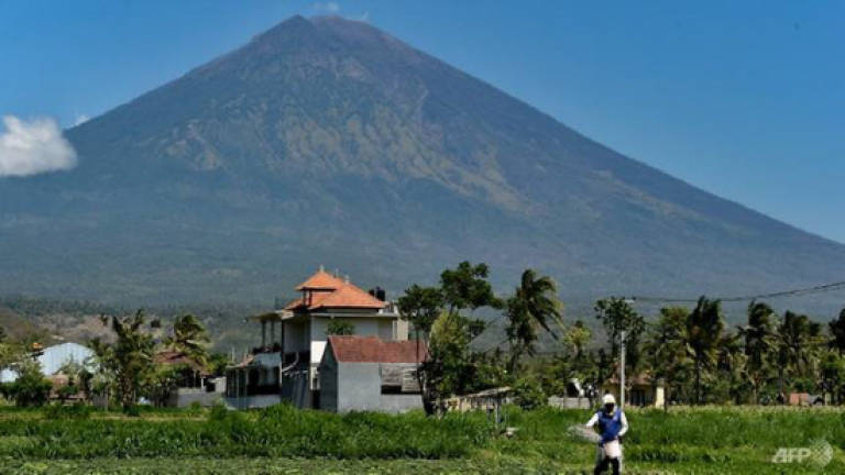 Indonesia ready to divert tourists as Bali volcano rumbles