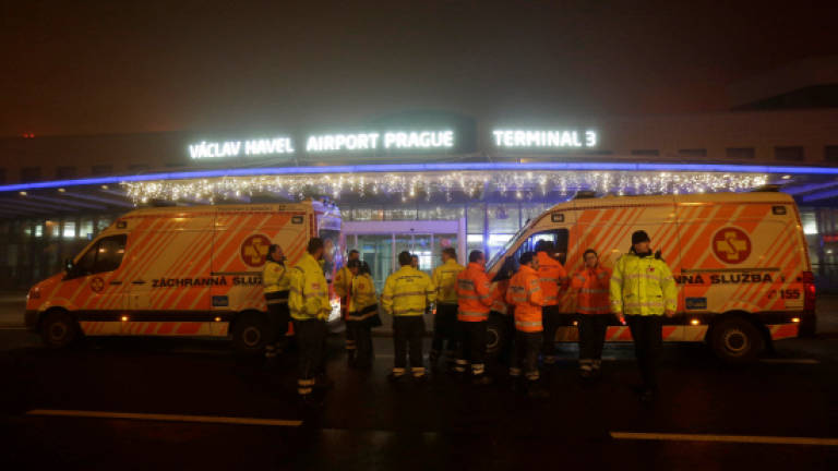 Polish plane makes emergency landing in Prague after bomb threat