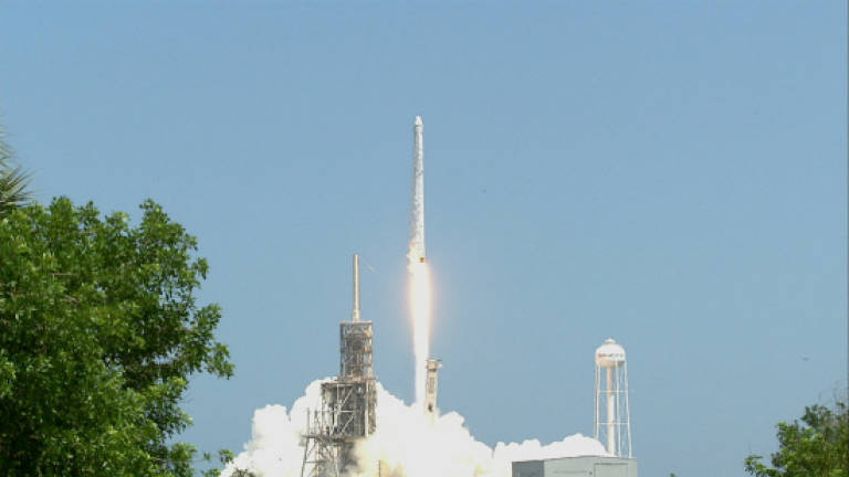 SpaceX launches super-computer to space station