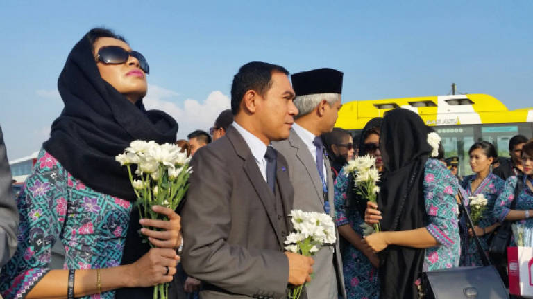 MH17: MAS personnel pay final respects to friends