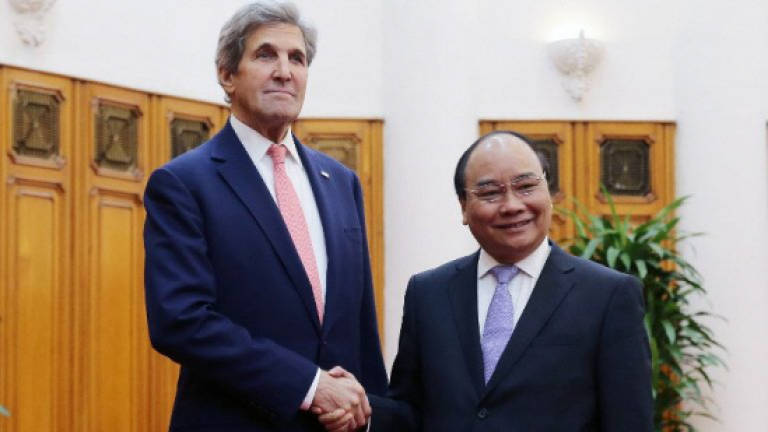 Kerry farewell tour starts in Vietnam in final Asia push