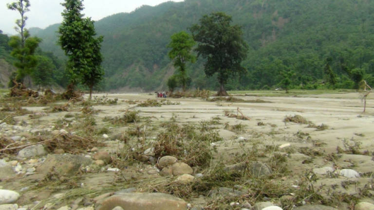 Nepal, India floods kill nearly 200