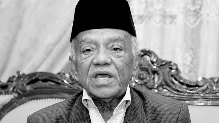 Undang Luak Rembau Datuk Lela Maharaja Datuk Muhamad Sharip Othman - BERNAMApix
