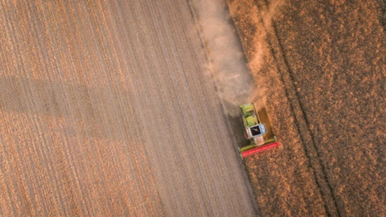 France to monitor air-borne farm chemicals