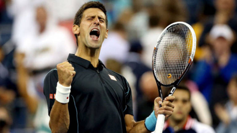 Djokovic wins Simon epic to reach quarters