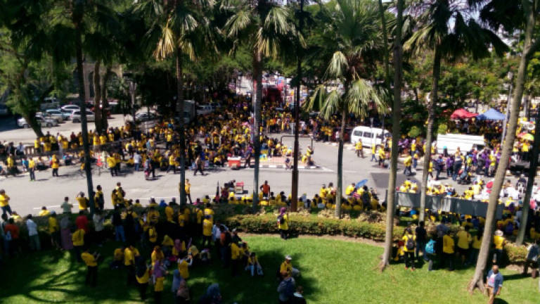 400 Orang Asli joins Bersih 5 rally