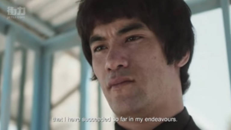 Enter the Afghan Bruce Lee (Video)